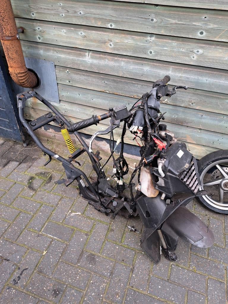 Aprillia sr50 factory frame (MET kenteken), Ophalen of Verzenden, Gebruikt, Overige merken