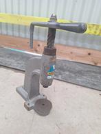 Astor 51 knopenpers, Ophalen of Verzenden