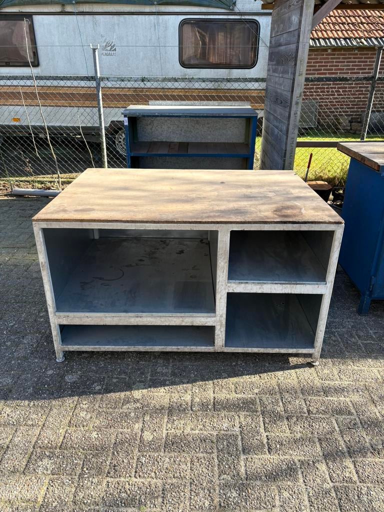 Stalen werktafel werkbank, Doe-het-zelf en Verbouw, Werkbanken, Ophalen, Gebruikt, 120 tot 170 cm