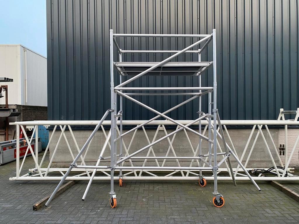 Rolsteiger lichtgewicht NIEUW, Doe-het-zelf en Verbouw, Steigers, Ophalen, Nieuw, Rolsteiger of Kamersteiger, 2 tot 5 meter