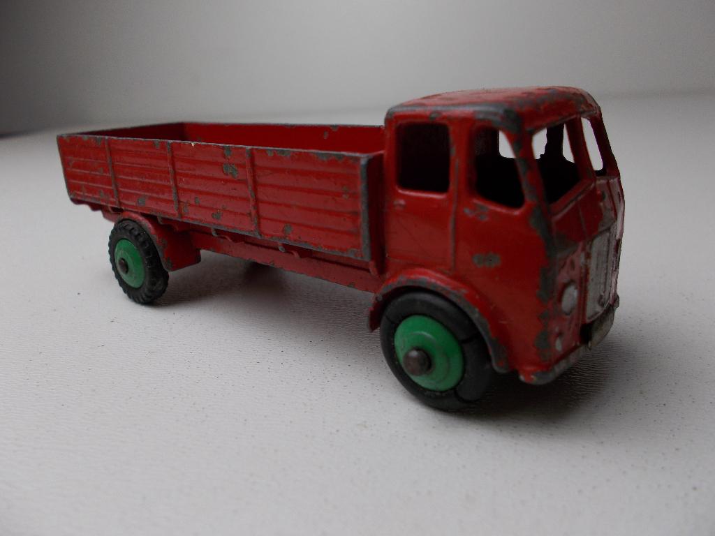 1954 Dinky Toys 420 LEYLAND FORWARD CONTOL LORRY (-C-)