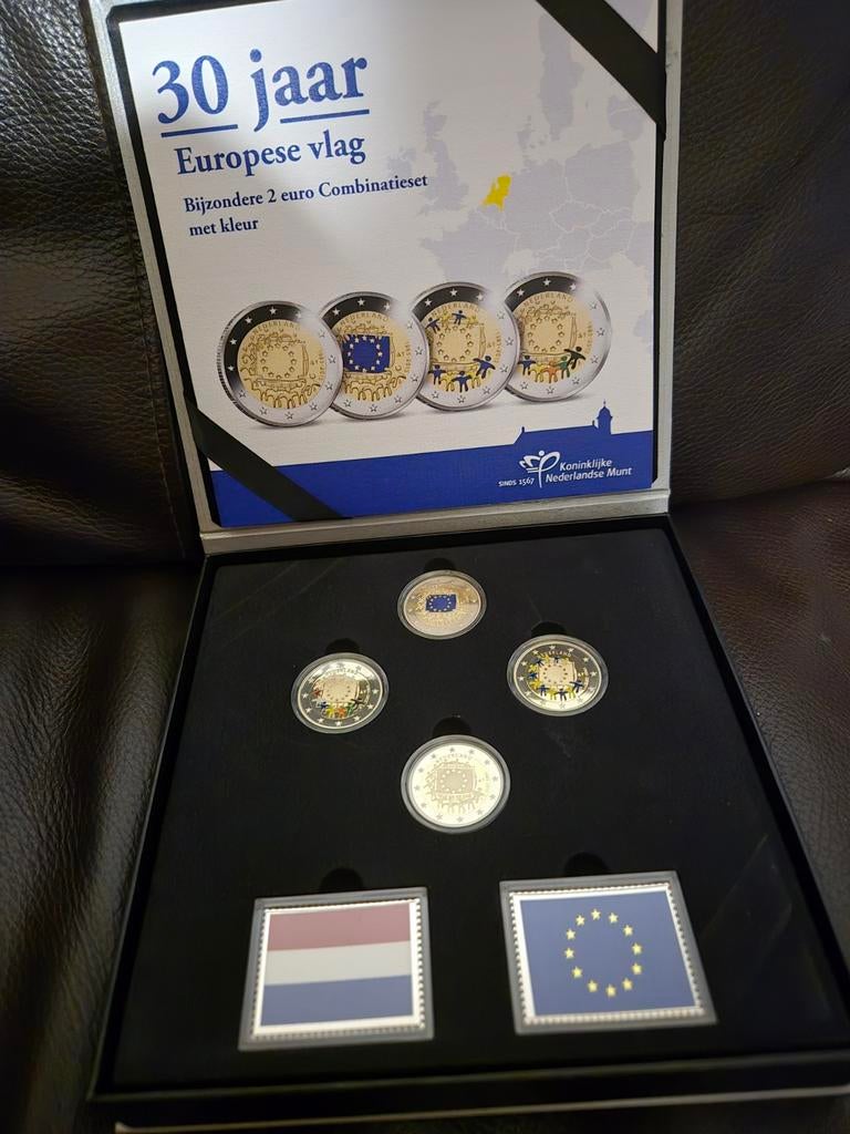 30 jaar Europese vlag 2 euro combinatieset met kleur, Postzegels en Munten, Munten | Europa | Euromunten, Ophalen of Verzenden