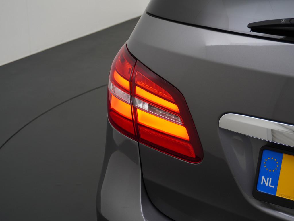 Mercedes-Benz B-Klasse 200 Ambition | Trekhaak Carplay Sfeer, 12 maanden, 1325 kg, Gebruikt, 1595 cc