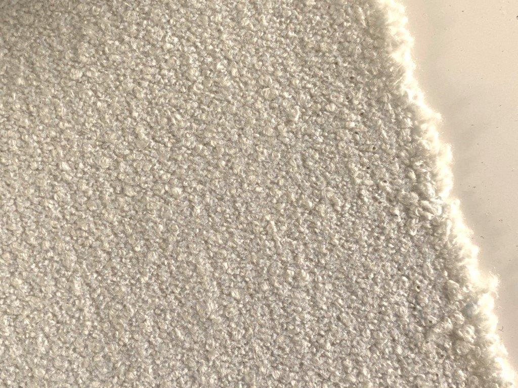 De Ploeg Lumina 03/90; crème; restant bouclé meubelstof, Wol, 120 cm of meer, Beige, Nieuw