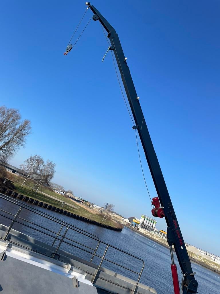 Autokraan 16 meter 1500KG, Gebruikt, Minder dan 100 pk, Elektrisch, Ophalen of Verzenden