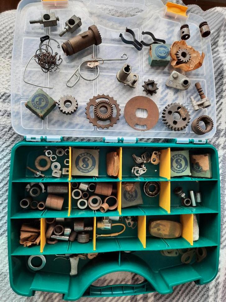 N.O.S partijtje sachs en berini ??? onderdelen, Fietsen en Brommers, Brommeronderdelen | Oldtimers, Nieuw, Overige merken, Blok