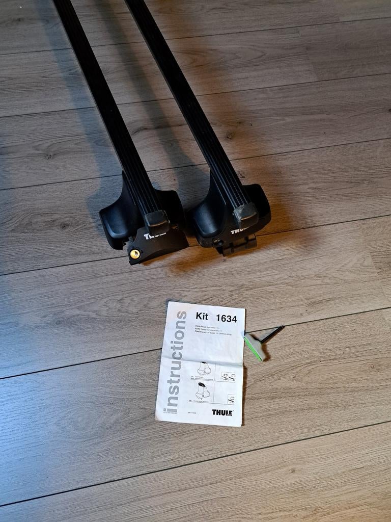 Thule dakdragers Ford Focus 2017 hatchback sedan, Auto diversen, Dakdragers, Ophalen of Verzenden