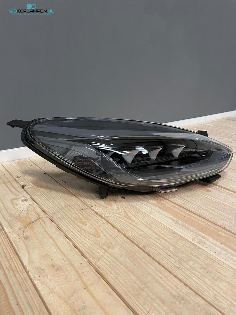 Ford Fiesta MK8 ST Full LED zwart rechts koplamp, Gebruikt, -, Verzenden, Ford