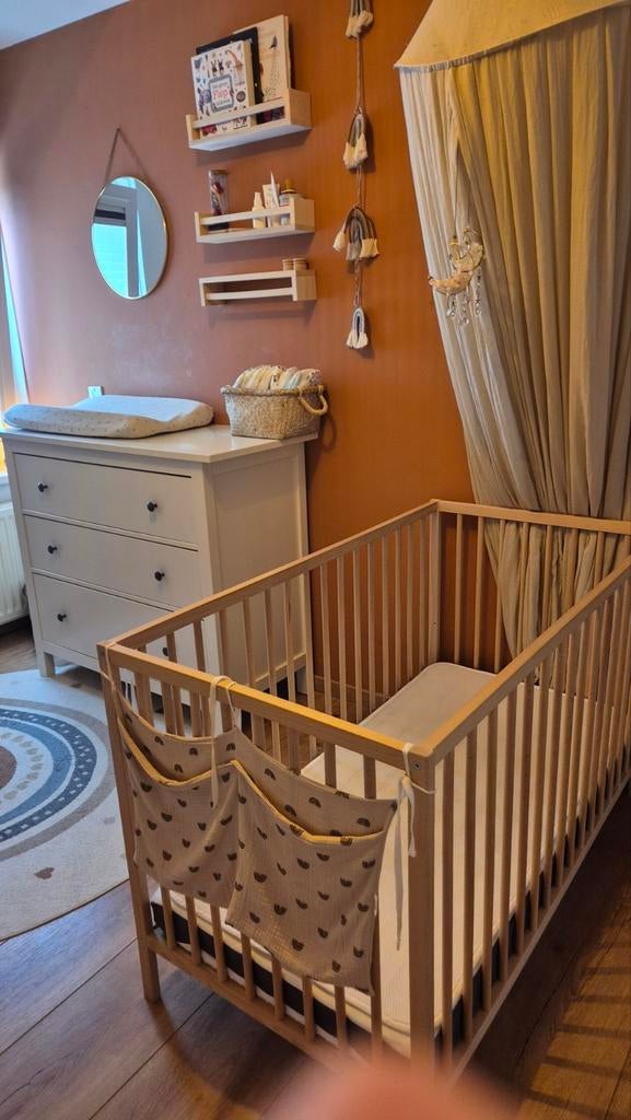 Ledikant met matras en aerosleep cover + commode, Kinderen en Baby's, Kinderkamer | Complete kinderkamers, Ophalen, Gebruikt, Jongetje of Meisje