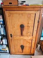 Vliegenkast, Ophalen