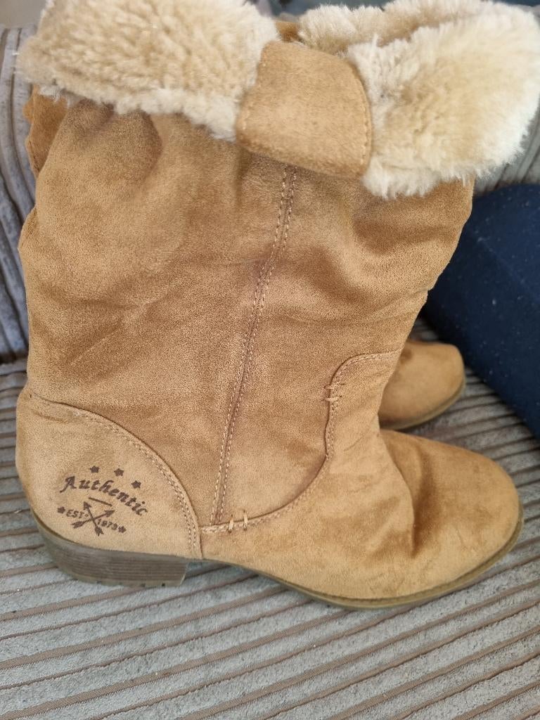 Leuke laarzen trend one suede bruin 40, Hoge laarzen, Bruin, Ophalen of Verzenden, Trend One