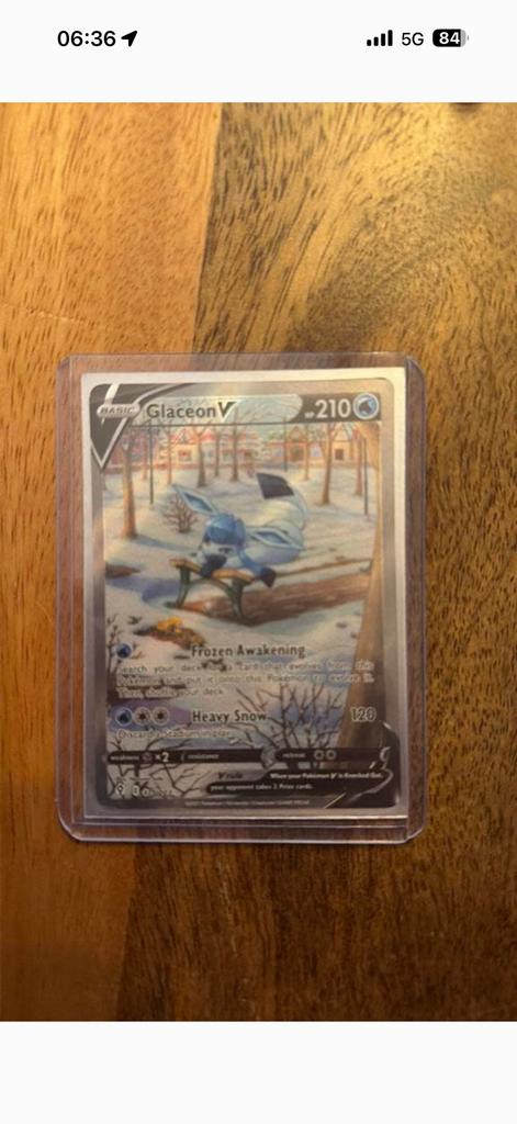 Glaceon v, Ophalen of Verzenden, Zo goed als nieuw, Speelkaart(en)