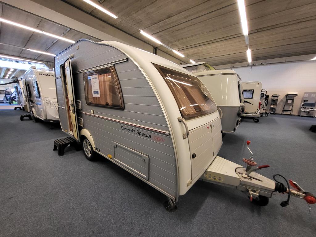 Kip Kompakt Special 37 EKV; netjes met luifel en fietsenrek, Kip, Tot en met 2, 500 - 750 kg, Overige typen