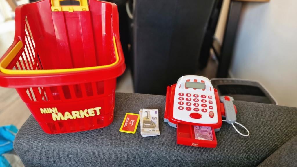 Winkelmandje met Vomar kassa, geld en pinpas +ah producten, Kinderen en Baby's, Ophalen, Gebruikt, Ontdekken