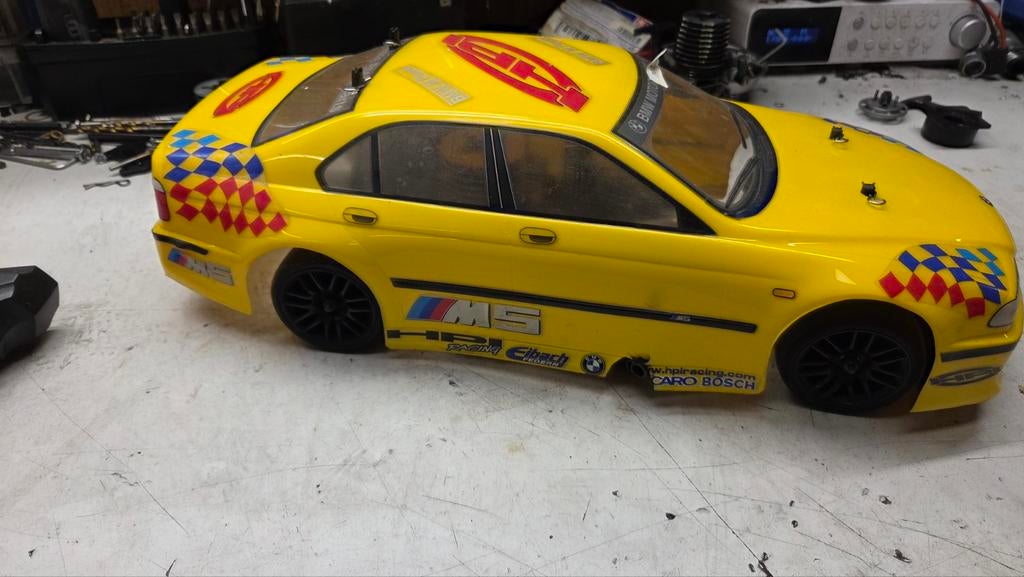 Te koop mooie carson, Gebruikt, Ophalen of Verzenden, Schaal 1:10, Auto onroad