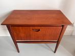 Vintage teak kastje / bijzetkastje – mid century, Ophalen, Mid century retro, Met klep(pen), Teakhout