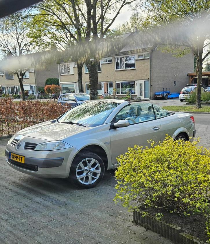 Renault Mégane 1.6 16V Autcom Cabrio 2004 Beige, Auto's, Renault, Particulier, Mégane, Benzine, B, Cabriolet, Handgeschakeld, Origineel Nederlands