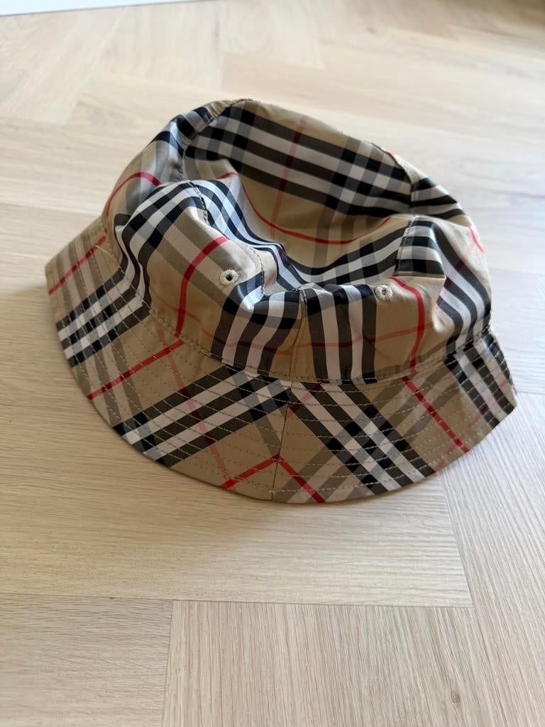 Burberry bucket hat, Verzenden, Zo goed als nieuw, 58 of 59 cm (L, 7¼ of ⅜ inch), Hoed