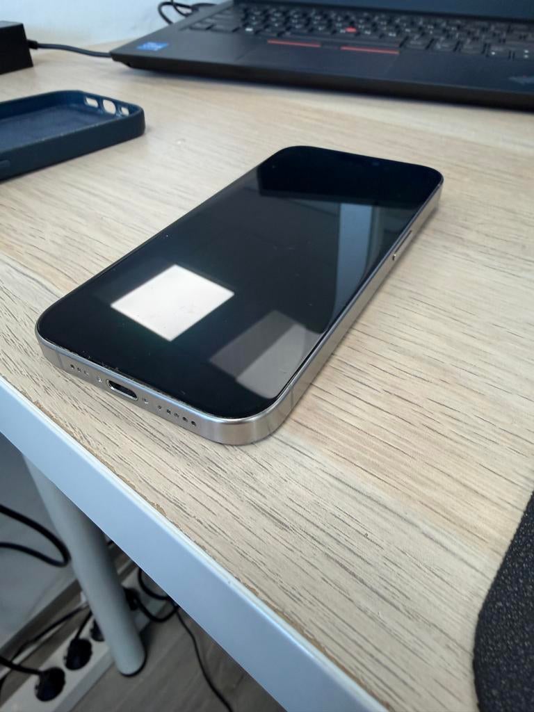 iPhone 15 Pro, Telecommunicatie, Mobiele telefoons | Apple iPhone, 128 GB, Ophalen of Verzenden, Zo goed als nieuw, 87 %