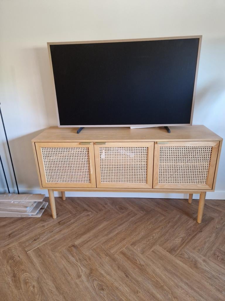 Dressoir, kast, servieskast, tv meubel, rotan, webbing, Ophalen, 100 tot 150 cm, Boho, Zo goed als nieuw