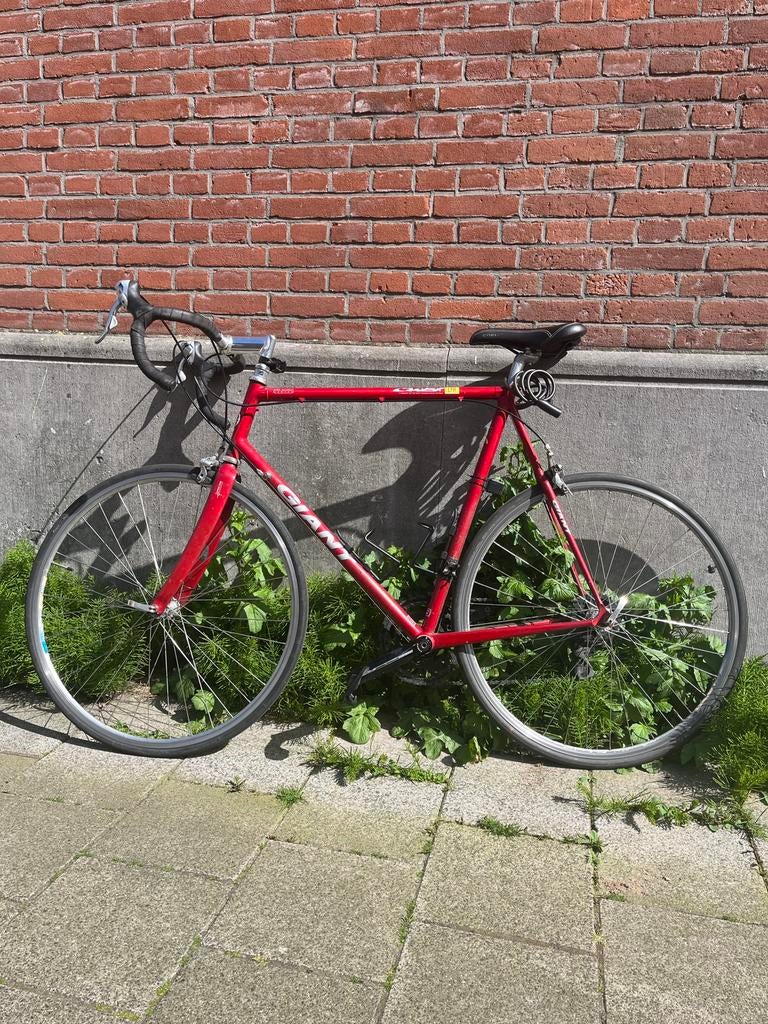 Racefiets, wielrenfiets GIANT, Fietsen en Brommers, Fietsen | Racefietsen, Ophalen, Gebruikt, Carbon, 10 tot 15 versnellingen