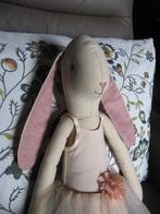 Prachtige Grote Luxe Paashaas met Tulle rokje ., Antiek en Kunst, Ophalen of Verzenden