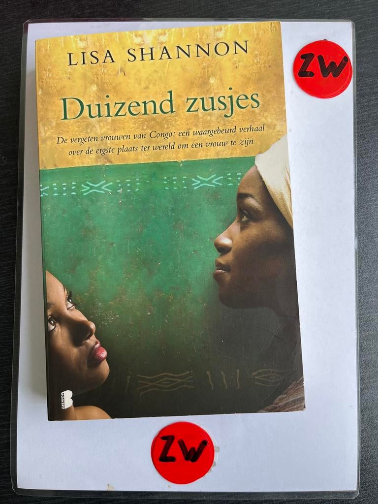 Duizend zusjes - Lisa Shannon (waargebeurd verhaal Congo), Ophalen of Verzenden, Zo goed als nieuw, Wereld overig