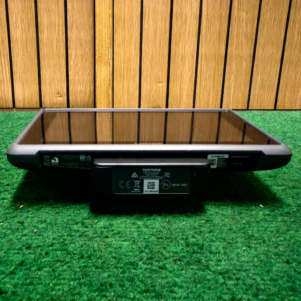 Tomtom 4FI76 - In Nette Staat, TomTom, Zo goed als nieuw, Support@tomtom.com, De Ruijterkade 154
1011 AC Amsterdam
Netherlands