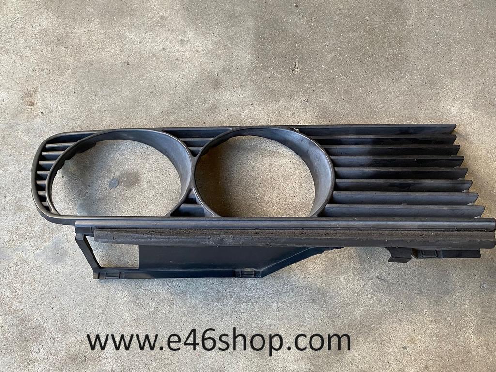 BMW "3 E30 GRILLE LINKS OE 51131876091, Gebruikt, -, -, Ophalen of Verzenden