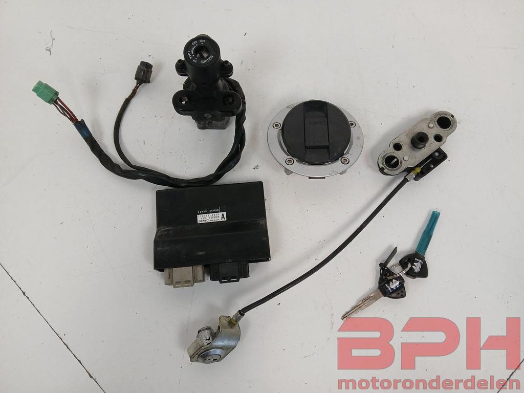Slotenset + ECU Suzuki GSX-R 750 K8 K9 L0 2008 t/m 2010 cont, Ophalen of Verzenden, -, -, -