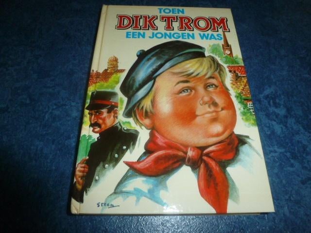 Boek DIK TROM Toen dik trom een jongen was 10 tot 12 jaar, Ophalen of Verzenden, Zo goed als nieuw