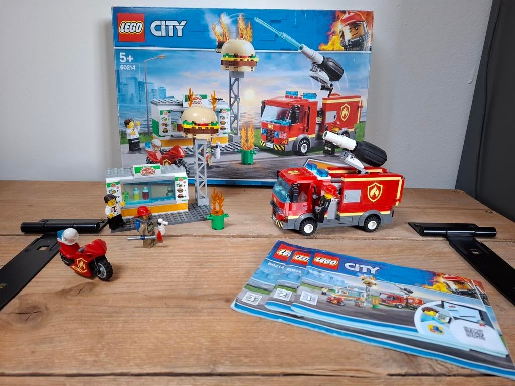 LEGO City 60214 Hamburgertent Brandweer - Complete Set, Ophalen of Verzenden, Zo goed als nieuw, Complete set, Lego
