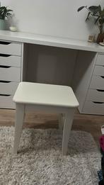 Ingolf, ikea krukje, Huis en Inrichting, Krukjes, Ophalen, Zo goed als nieuw, Hout