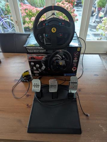 Thrustmaster T300 RS Ferrari Racing Wheel (PS5, GT7) beschikbaar voor biedingen