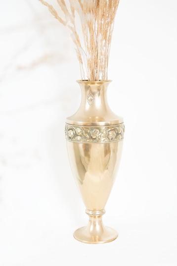 Messing grote vaas beschikbaar voor biedingen