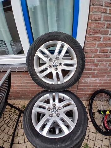 VW Velgen met Vredestein Winterbanden beschikbaar voor biedingen