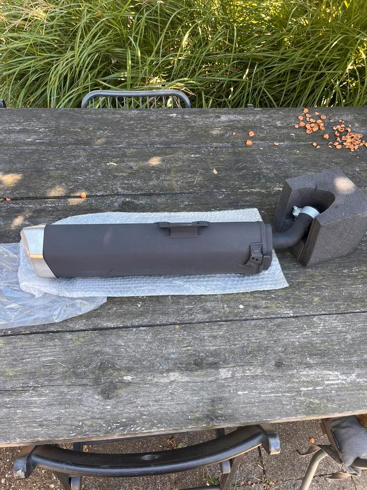 Kawasaki ninja 125 originele uitlaat (nieuw), Motoren, Onderdelen | Kawasaki, Nieuw, Ophalen of Verzenden