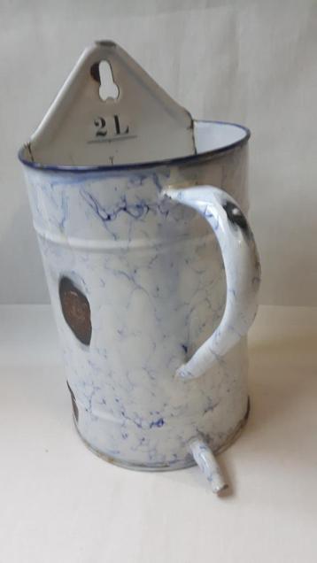 Frans  emaille lavement kannetje, grijs gewolkt beschikbaar voor biedingen