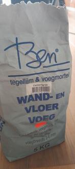 Ben restant Wand- en Vloer Voegmortel, cementgrijs, 2,1 kg., Zo goed als nieuw, 10 m² of meer, Overige materialen, 60 cm of meer