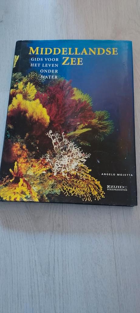 Gids Middellandse Zee - Onderwaterleven, Boeken, Natuur, Zo goed als nieuw, Natuur algemeen, Ophalen of Verzenden