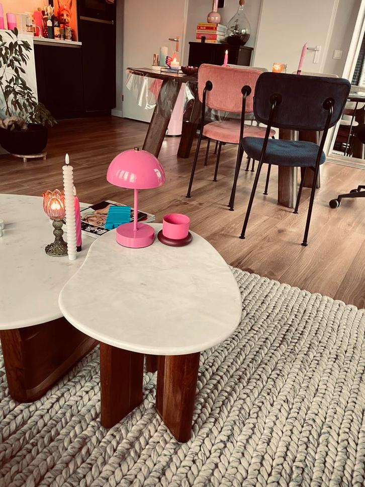 Sissy boy KLEINE marmeren tafel, Huis en Inrichting, Tafels | Statafels, Zo goed als nieuw, Ophalen