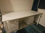 Witte bureau, Huis en Inrichting, Bureaus, Ophalen, Zo goed als nieuw