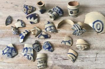Bodemvondsten/scherven in grijs_blauw aardewerk (22)  beschikbaar voor biedingen