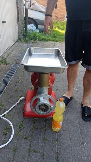 Vlesmolen beschikbaar voor biedingen