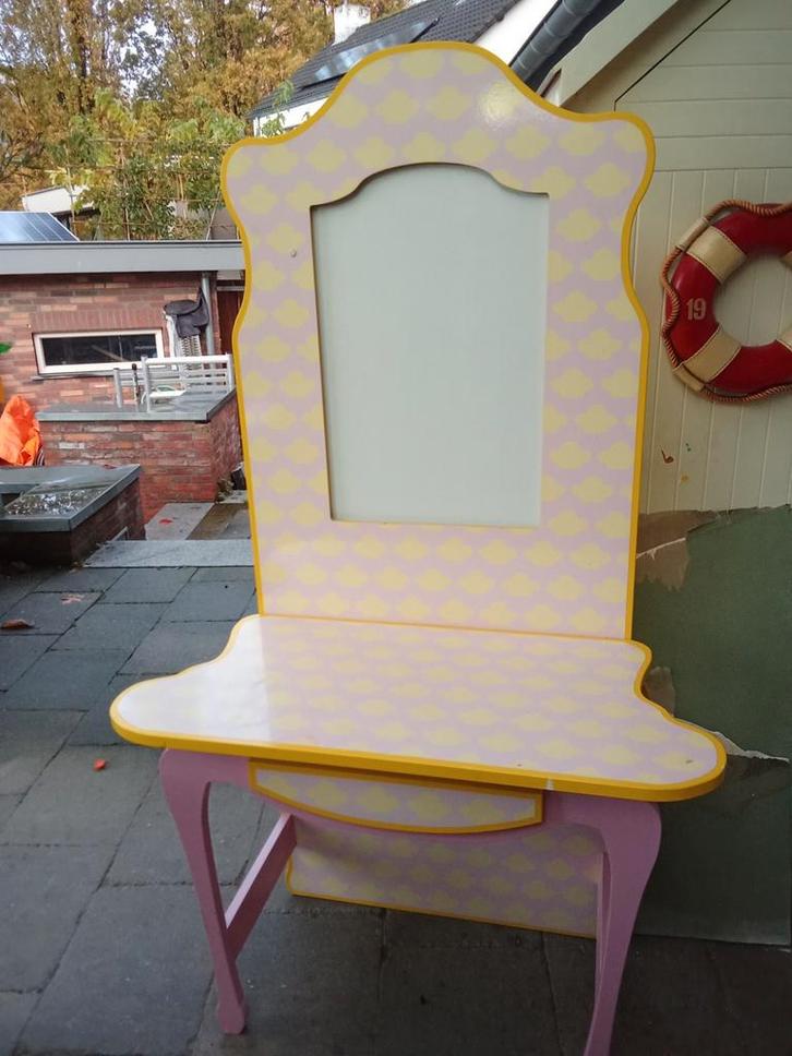 Kinder kaptafel van hout zonder spiegel, Huis en Inrichting, Tafels | Kaptafels, Gebruikt, 100 tot 150 cm, 50 tot 100 cm, Ophalen