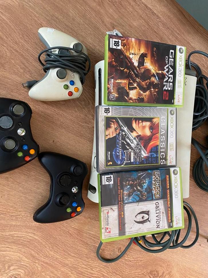 Xbox 360 met toebehoren, Spelcomputers en Games, Spelcomputers | Xbox 360, Gebruikt, Ophalen