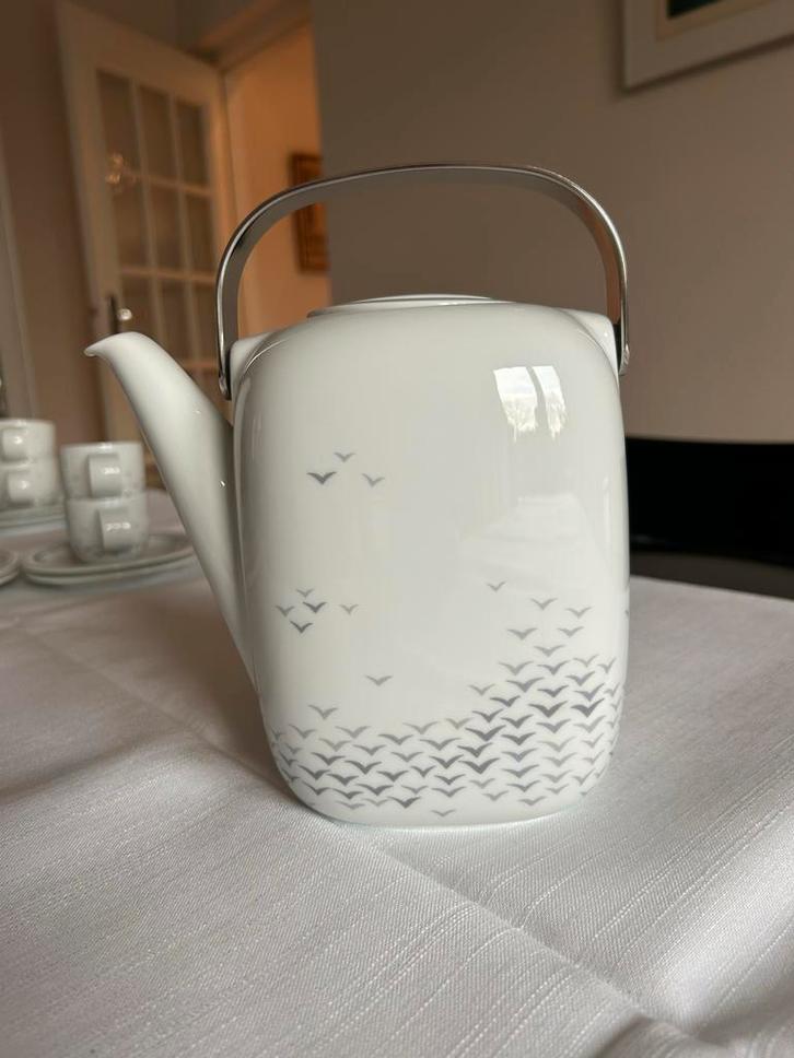 Rosenthal Studio-Line Suomi Compleet Servies, Huis en Inrichting, Keuken | Servies, Zo goed als nieuw, Compleet servies, Effen