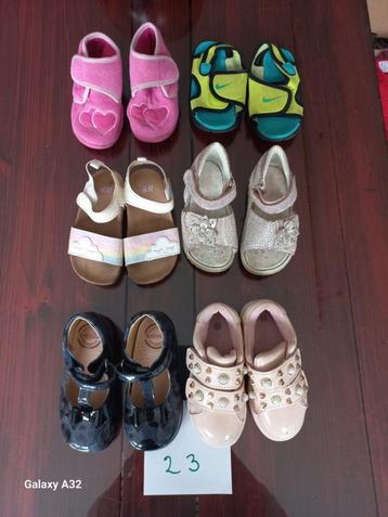 6 paar meisjes schoentjes sandaaltjes pantoffeltjes, maat 23 beschikbaar voor biedingen