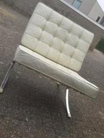 Witte Barcelona Chair, Huis en Inrichting, Ophalen, Wit, Eén