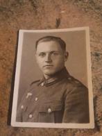 Foto Duitse soldaat, Verzamelen, Militaria | Tweede Wereldoorlog, Ophalen of Verzenden, Duitsland, Foto of Poster